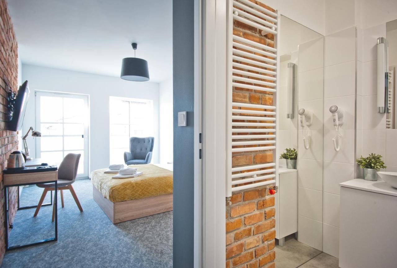 Aparthotel Gostyn Exteriör bild