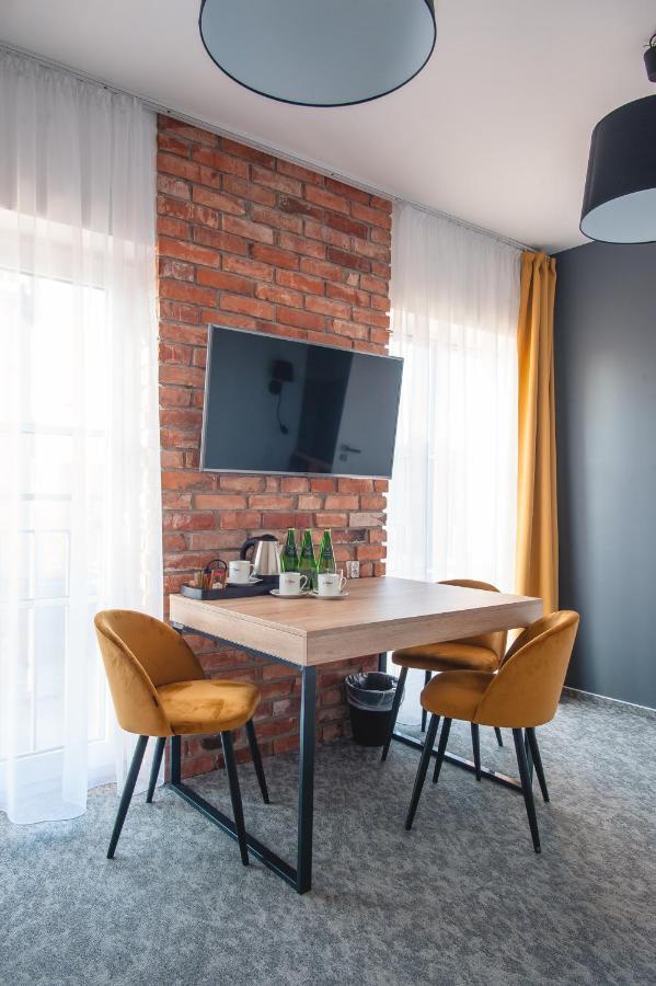 Aparthotel Gostyn Exteriör bild